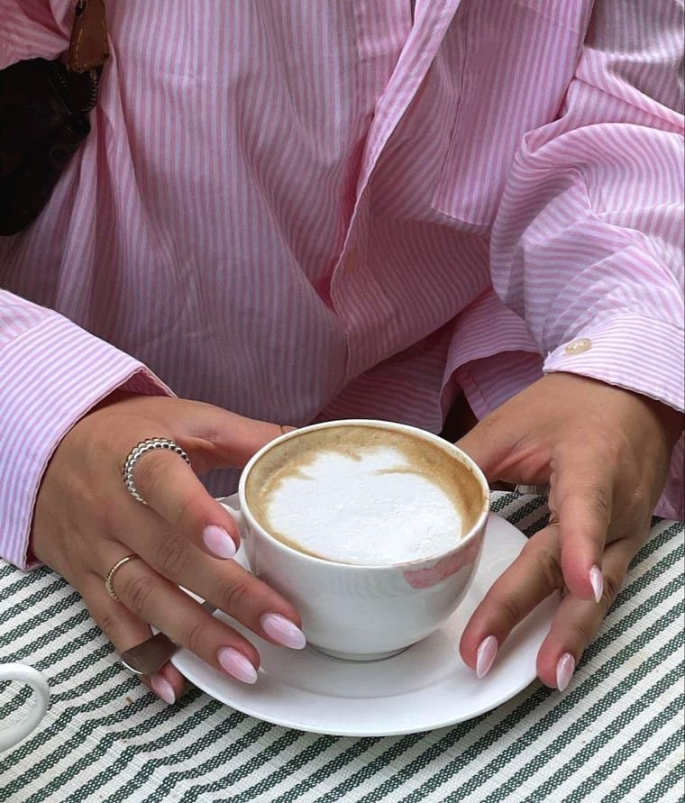 Momento de café en el salón