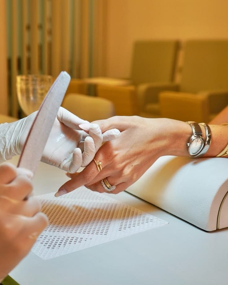 Detalle de una manicura cuidada